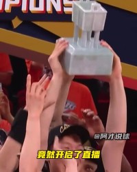 华体会官方入口-王哲林辟谣删朱芳雨微信：被盗号删了几百个好友 我妈都被删了